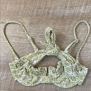 Blackbough Audrey Bikini Top In Sage Green Size Small